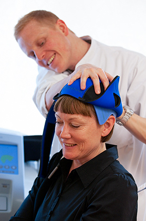 Dignitanas skalpkylningssystem DigniCap hjälper patienter att behålla sitt hår vid cellgiftbehandlingar.